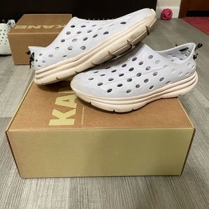 Kanes Recovery Shoes